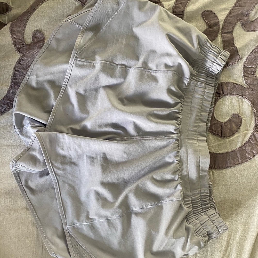 Hotty hot short size 8 4"